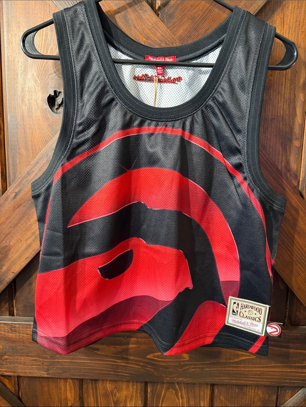 Mitchell & Ness Black/Red Atlanta Hawks Hardwood Classics Mesh Tank